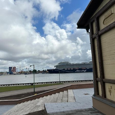 Smiltynes Kurhauzas Sandkrug Kurhaus 克莱佩达 外观 照片