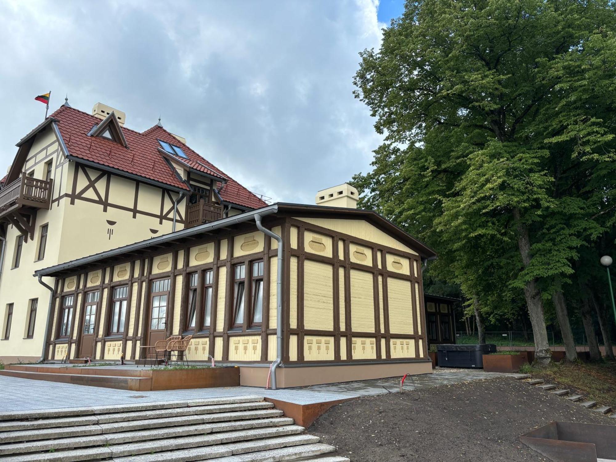 Smiltynes Kurhauzas Sandkrug Kurhaus 克莱佩达 外观 照片